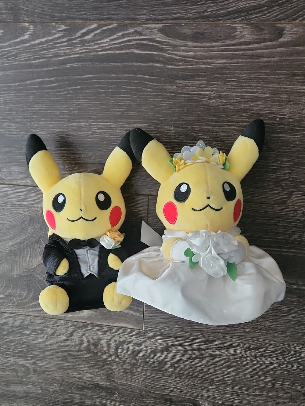 Pikachu Bride & Groom Plush Set Wedding Couple Pokemon Center